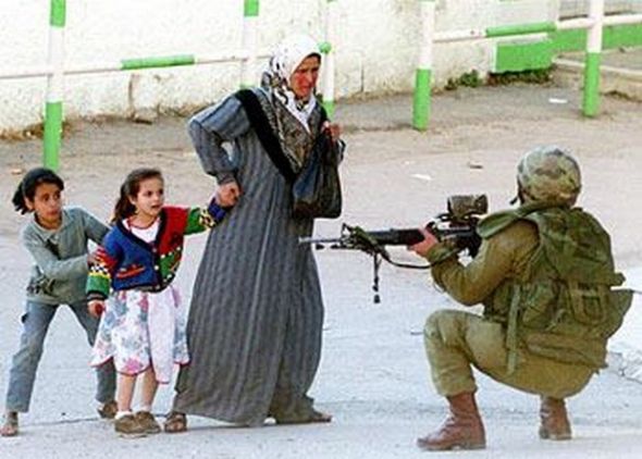 تقرير بالرصد والتوثيق: قوات الاحتلال الإسرائيلي قتلت 35 طفلاً فلسطنياً خلال عام 2016